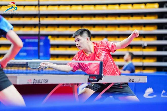 激发球迷们 激发球迷们